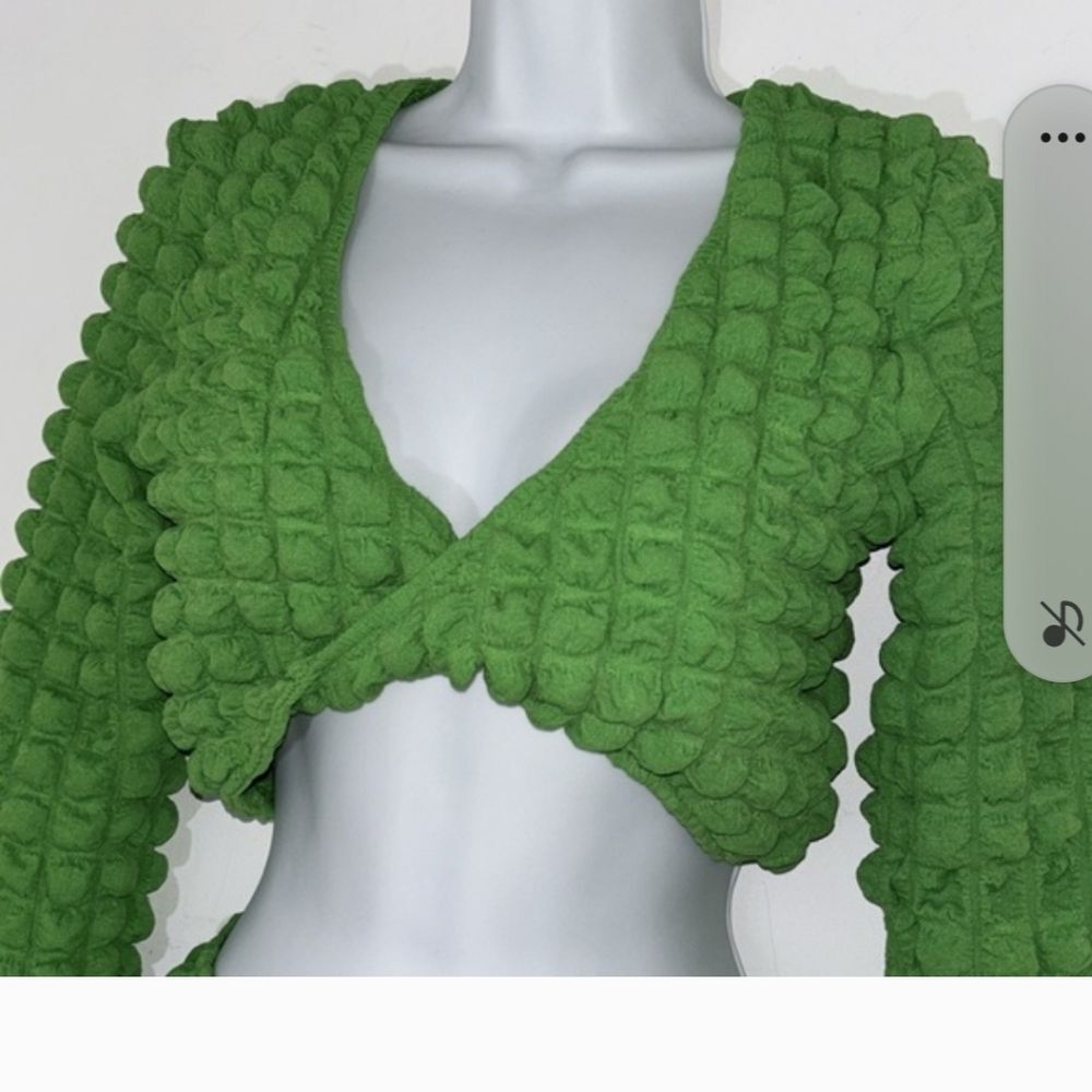 Green Textured Two-Piece Set - Picture 2 of 4